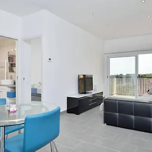  Apartamento Cosy Well Situed With Sea View España